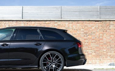 Audi RS6 Avant Performance 28