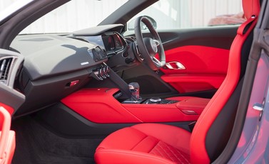 Audi R8 Spyder V10 Performance 16