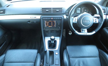 Audi RS4 Saloon 11