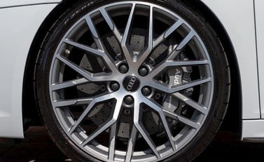Audi R8 V10 Plus Spyder 12