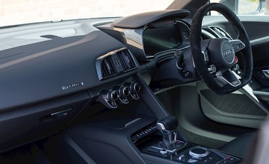 Audi R8 V10 Plus Spyder 16