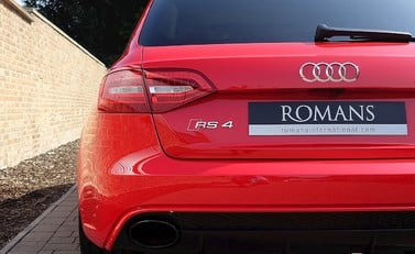 Audi RS4 Avant 3