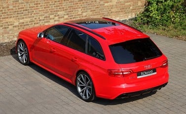 Audi RS4 Avant 16