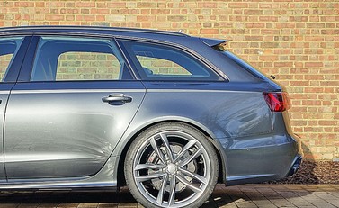 Audi RS6 Avant 9