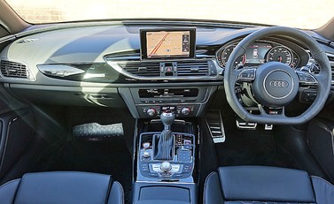 Audi RS6 Avant 21