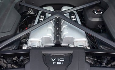 Audi R8 V10 Plus 31