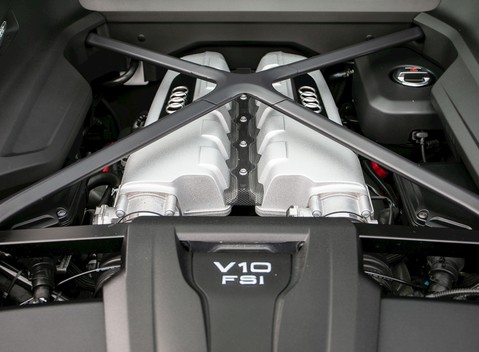 Audi R8 V10 Plus 31