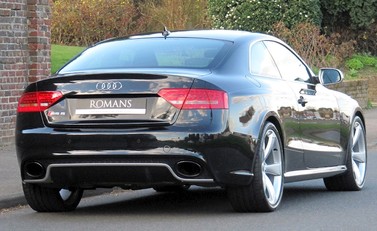 Audi RS5 4
