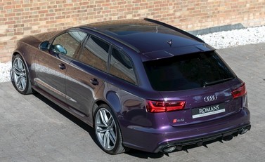 Audi RS6 Avant Performance 7