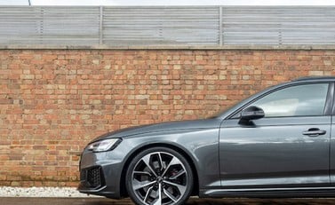 Audi RS4 Avant Sport Edition 27
