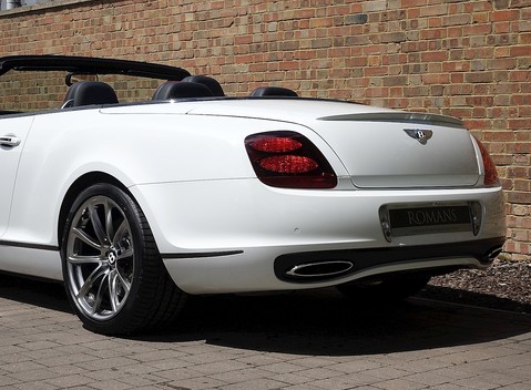 Bentley Continental Supersports Convertible ISR 18