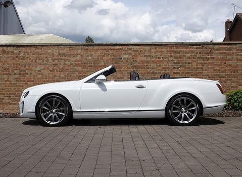 Bentley Continental Supersports Convertible ISR 20