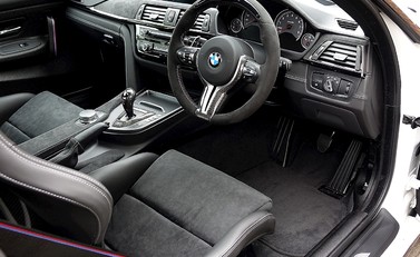 BMW M4 DTM 19
