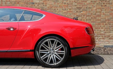 Bentley Continental GT Speed 14