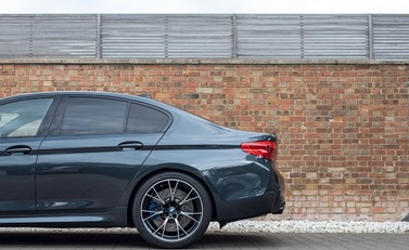 BMW M5 Competition 27