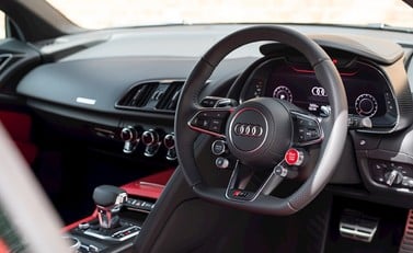 Audi R8 V10 Plus 11