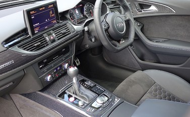 Audi RS6 Avant Performance 19