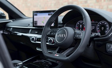 Audi S4 Avant Black Edition 11