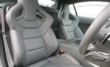 Audi R8 V10 Plus 13