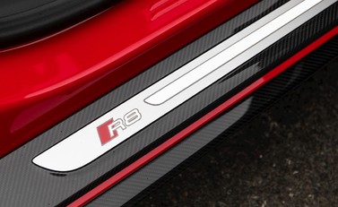 Audi R8 Spyder V10 Performance Carbon Black 18