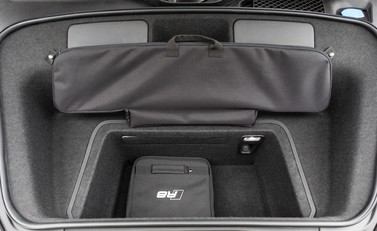 Audi R8 Spyder V10 Performance Carbon Black 33
