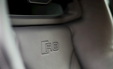 Audi R8 V10 Plus 8