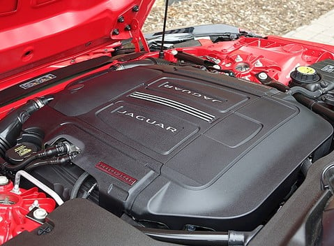 Jaguar F-Type V6 Coupe 21
