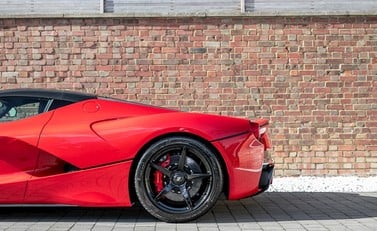 Ferrari LaFerrari 22
