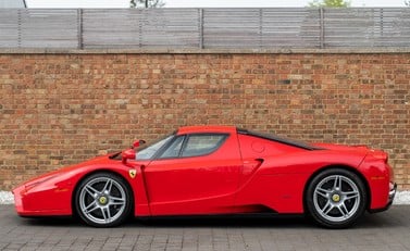 Ferrari Enzo 2