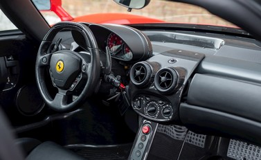 Ferrari Enzo 14