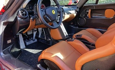 Ferrari Enzo 12