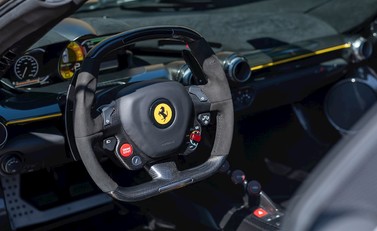 Ferrari LaFerrari Aperta 15