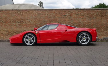Ferrari Enzo 30