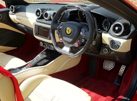 Ferrari California T 18