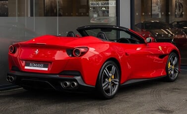 Ferrari Portofino 4