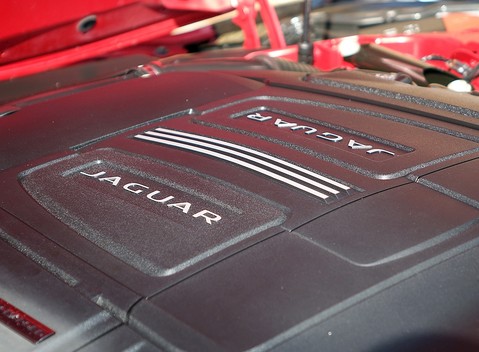 Jaguar F-Type V6 S Convertible 21