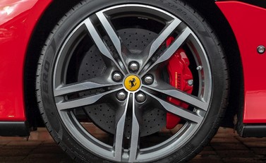 Ferrari Portofino 12