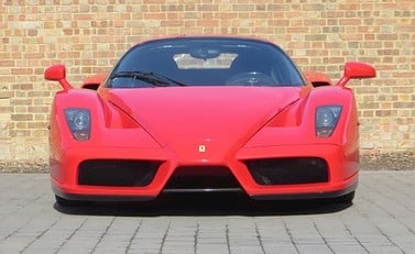 Ferrari Enzo 2