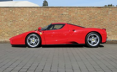 Ferrari Enzo 5