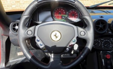 Ferrari Enzo 17