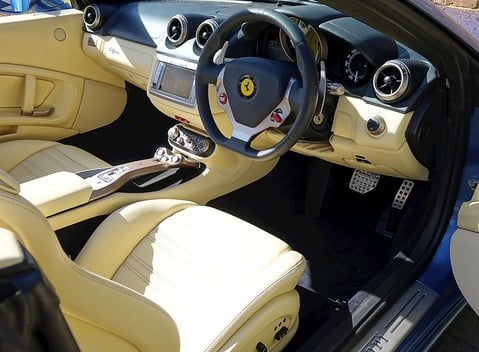 Ferrari California 11