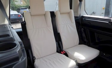 Land Rover Discovery SDV6 HSE 7