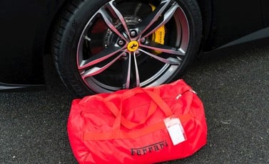 Ferrari GTC4 Lusso 32
