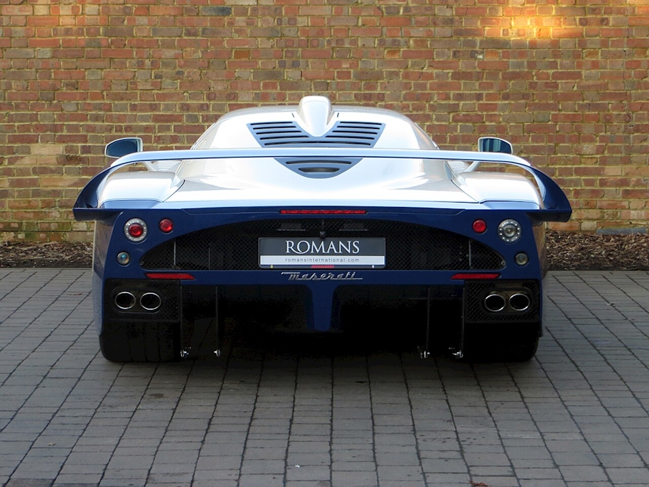 Used Maserati MC12 for sale | Bianco Fuji Used Maserati MC12 for sale | Bianco Fuji