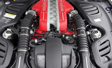 Ferrari GTC4 Lusso 22