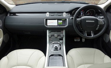 Land Rover Range Rover Evoque TD4 HSE Dynamic LUX 8