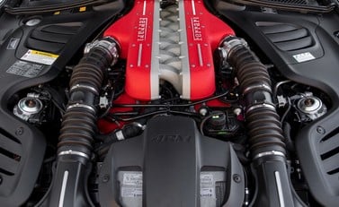 Ferrari GTC4 Lusso 30