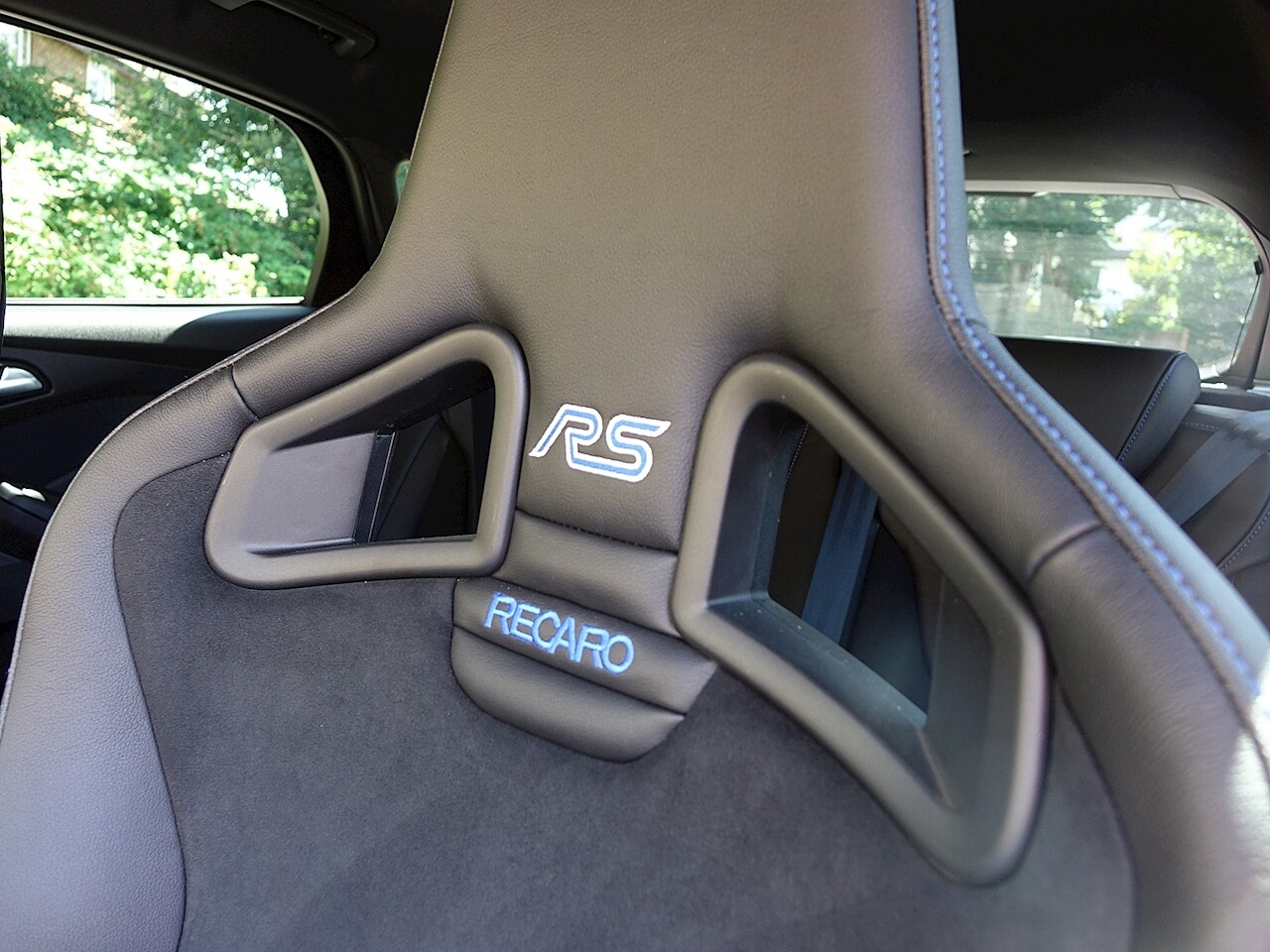 Ford focus rs outlet recaro seats for sale