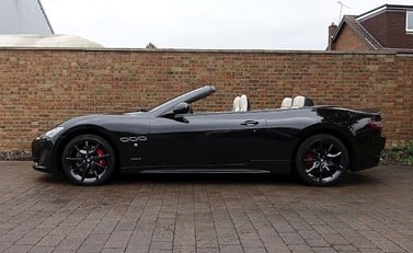 Maserati Grancabrio Sport 6