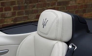 Maserati Grancabrio Sport 10